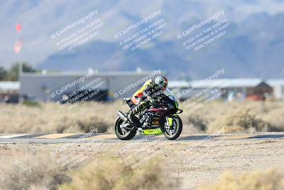 media/Dec-07-2025-CVMA (Sun) [[3e7d2de5dc]]/Race 10-Formula 40 Open/